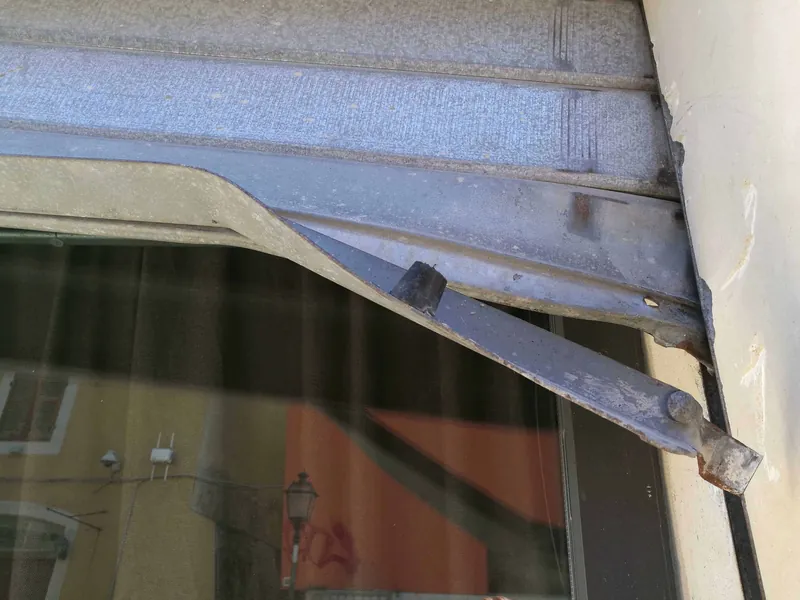 Roller shutter equipment at commercial premises